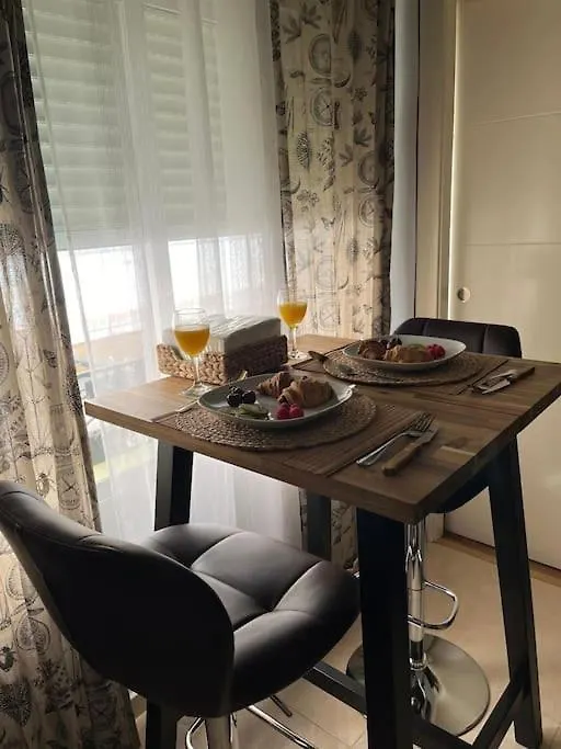 Encantador Apartamento Torremolinos Centro Apartment