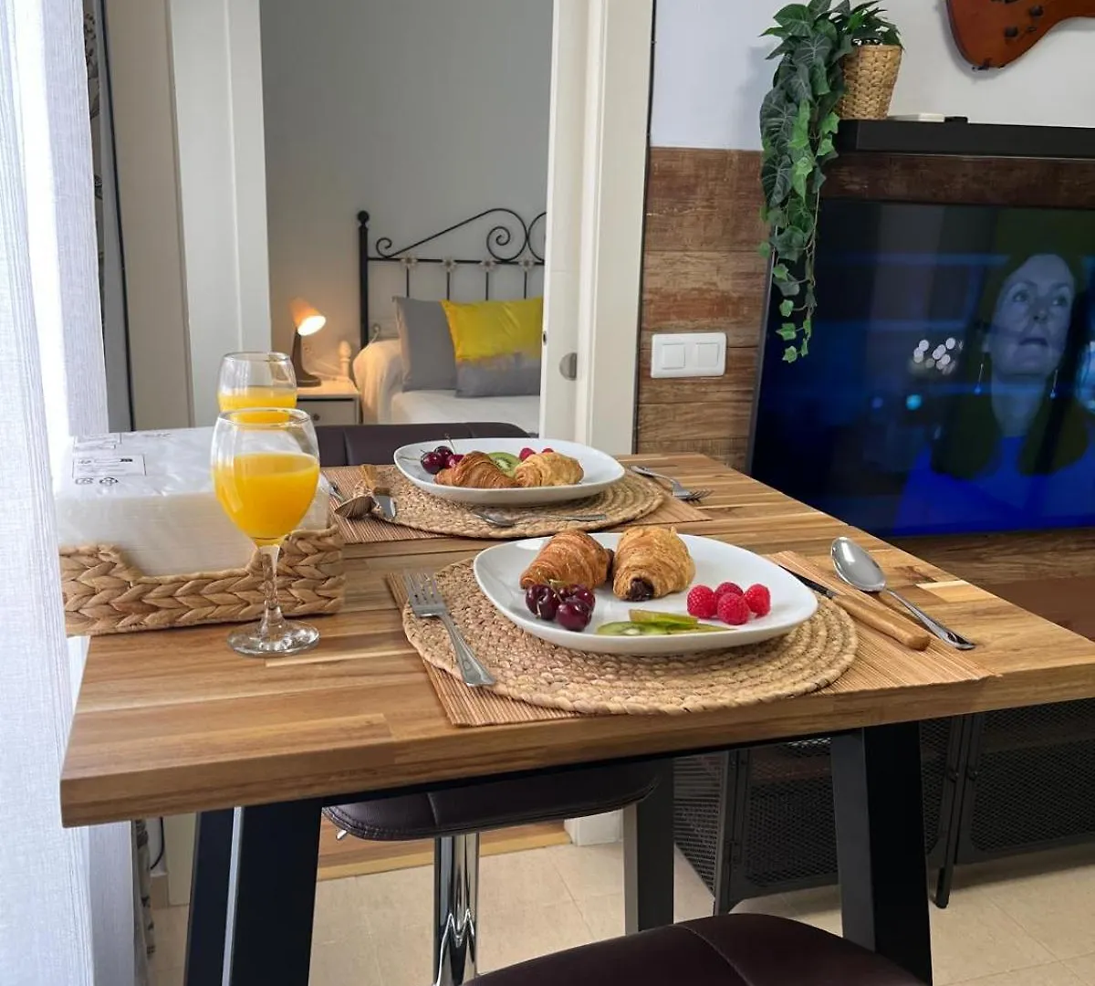 Encantador Apartamento Torremolinos Centroアパートメント 0*,  スペイン